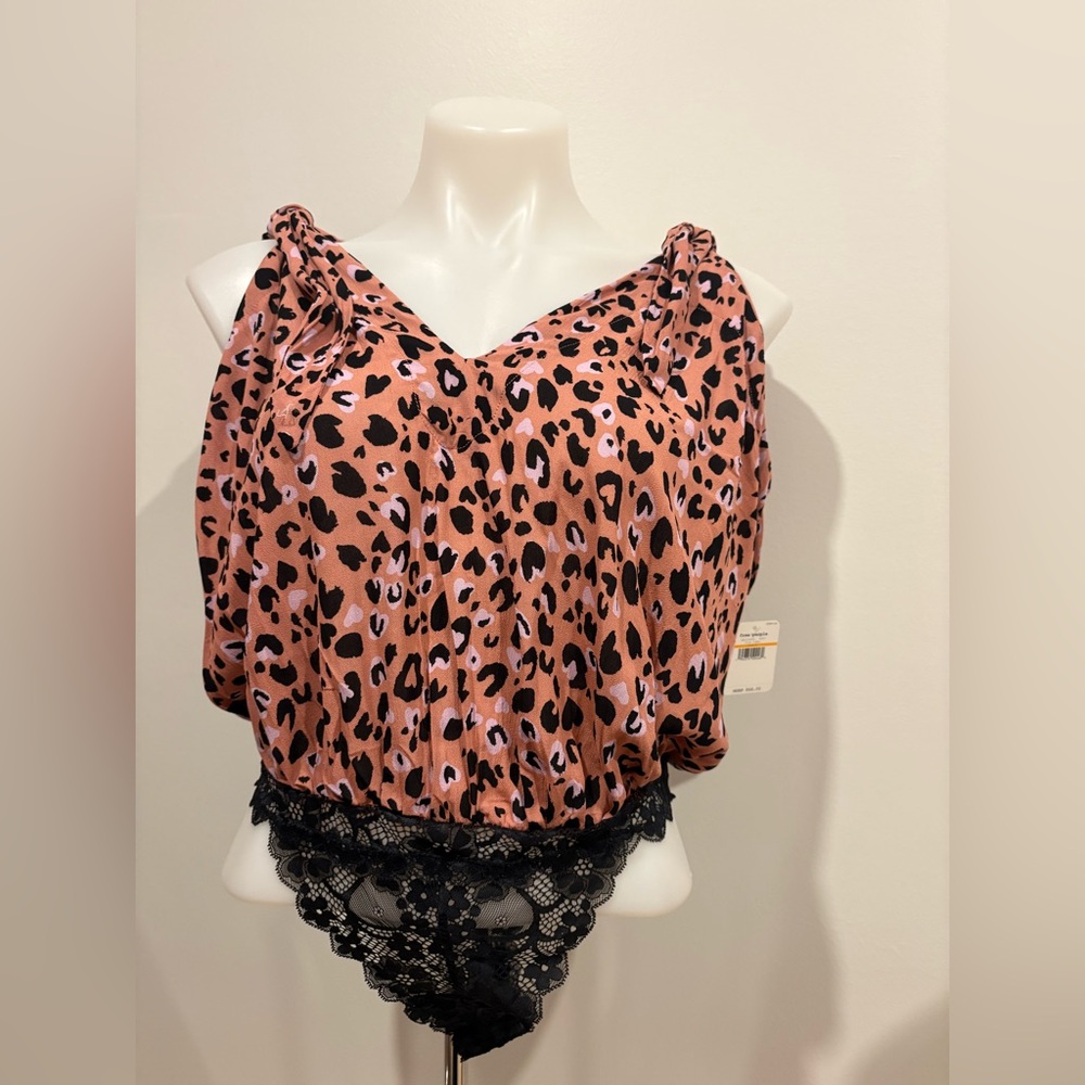 NWT Free People Pink Leopard Print Top - Picture 2 of 11
